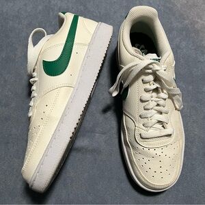 Nike Court Vision Shoes Low Sneakers Women 8.5 FQ8892 Ivory Green Casual Preppy